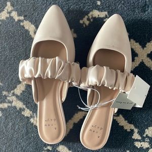 A New Day Womens Pointed Toe Slip On Mule Cream Size 6